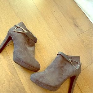 Leather ankle boots
